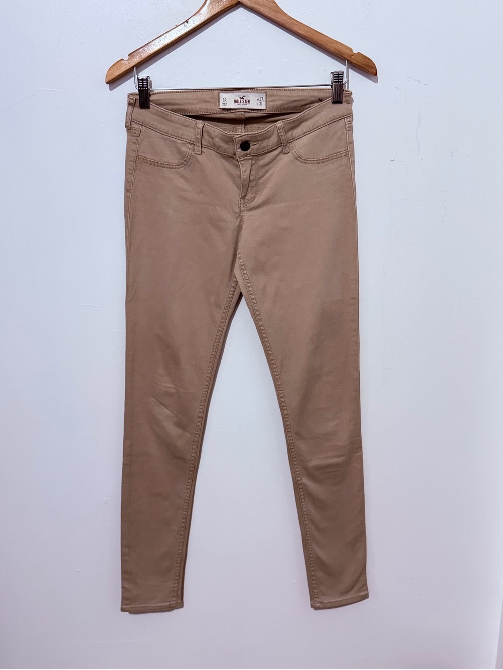 Hollister Women’s Skinny Jeans in Camel Tan